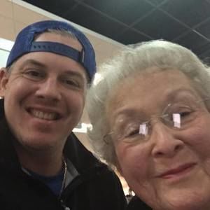 Meet your Posher, Clint